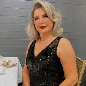 Meet your Posher, Beatriz